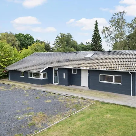 In Dronningmolle With Sauna * Dronningmølle