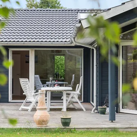 In Dronningmolle With Sauna *