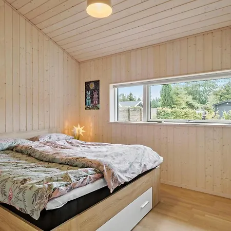 In With Sauna