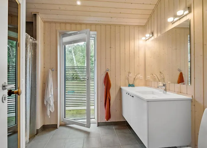 In With Sauna Dronningmølle
